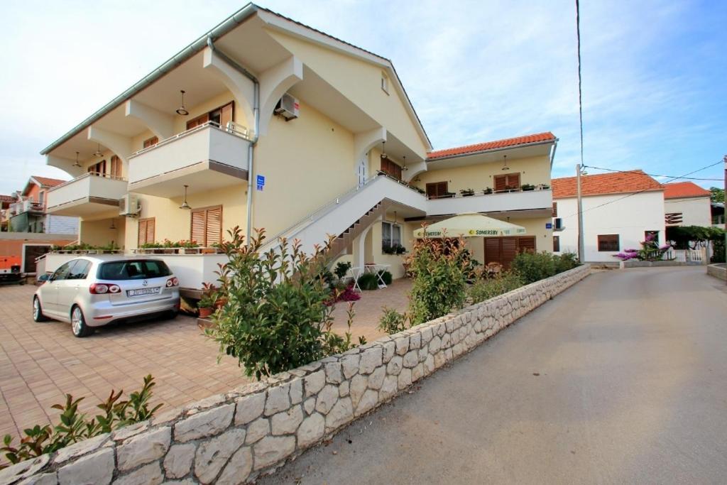 Apartments With A Parking Space Sukosan, Zadar - 16641 외부 사진