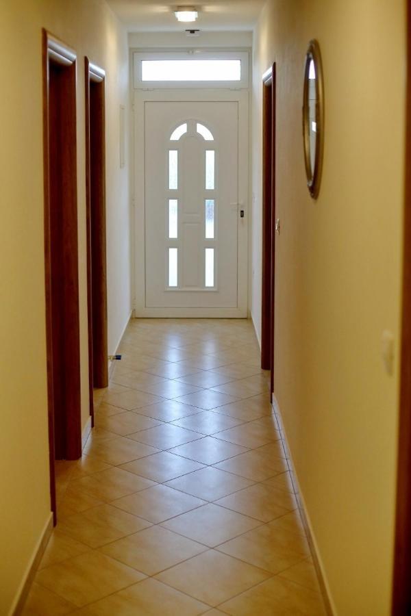Apartments With A Parking Space Sukosan, Zadar - 16641 외부 사진