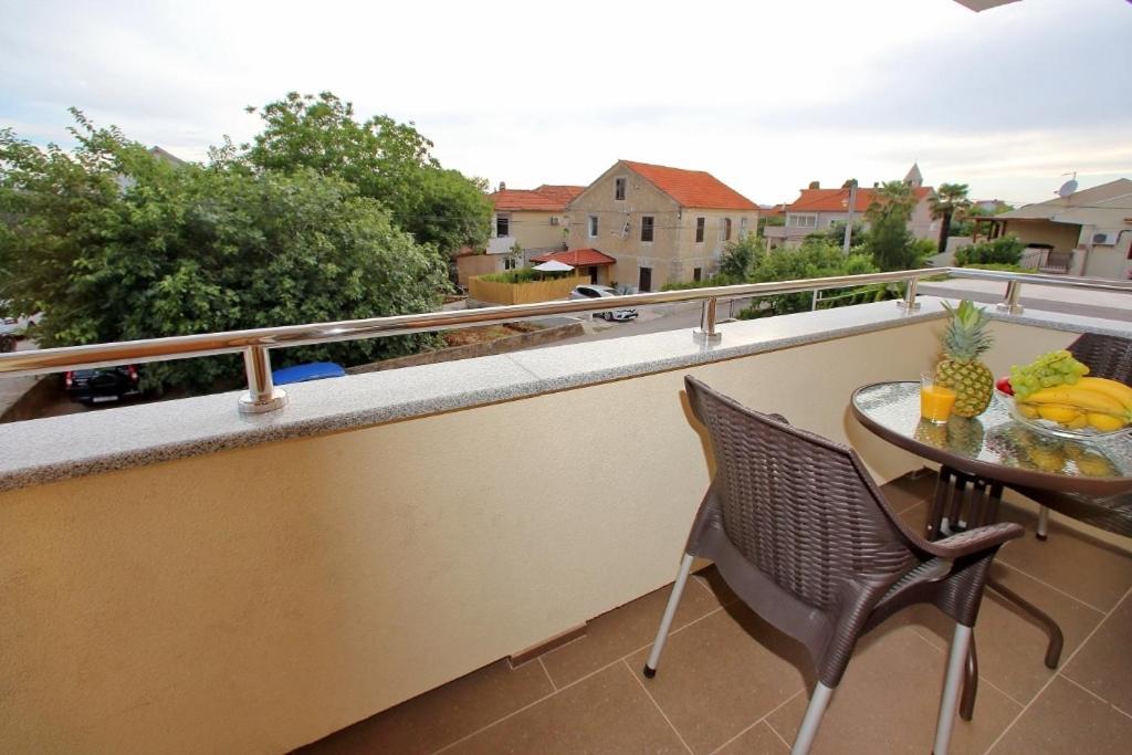 Apartments With A Parking Space Sukosan, Zadar - 16641 외부 사진